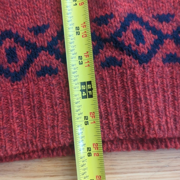 L.L. Bean Vintage Wool Sweater Women's Large Red Blue Fair Isle - Picture 9 of 9